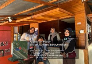 UMKM Nagari Amping Parak: Menggerakkan Ekonomi Lokal Bersama KKN Reguler 2 Universitas Andalas Nagari Amping Parak